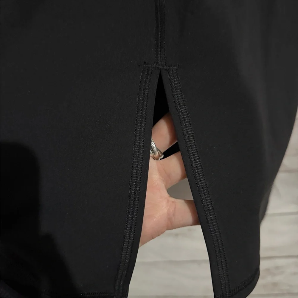 NWT Lululemon Nulu Slim-Fit High-Rise Skirt in Black Size 6 - Picture 5 of 11